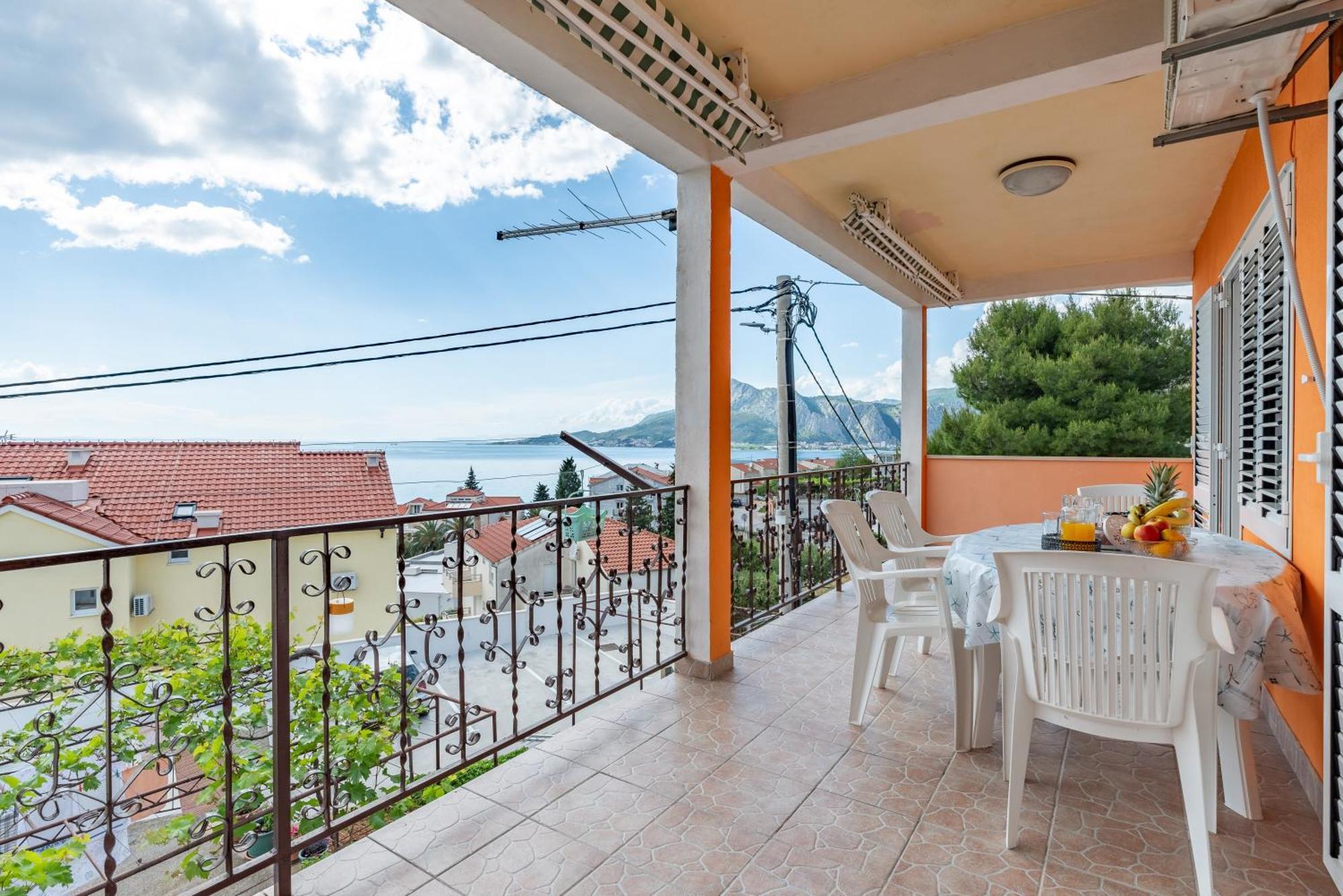 Morska Vila Omiš Exterior foto